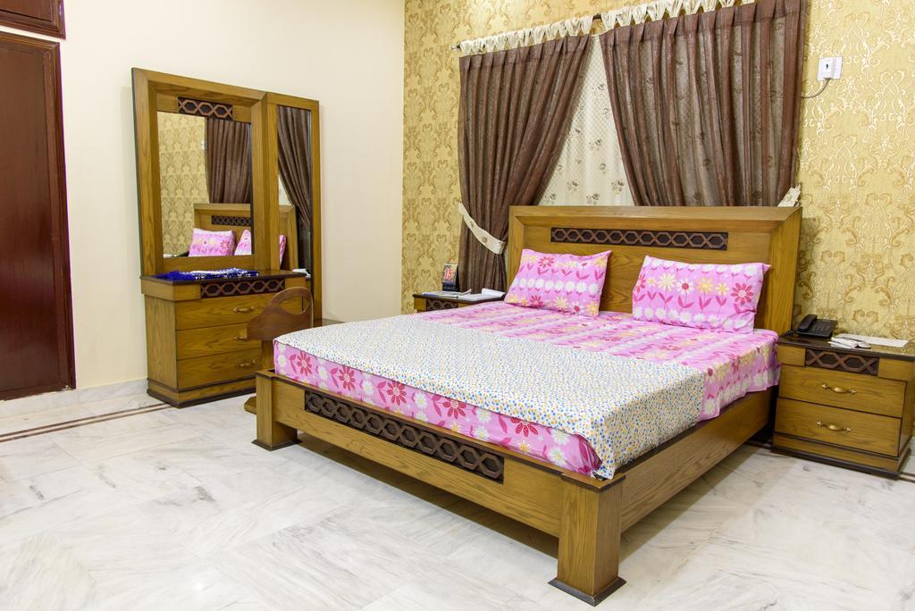 Patel Residency Guest House Karachi Esterno foto